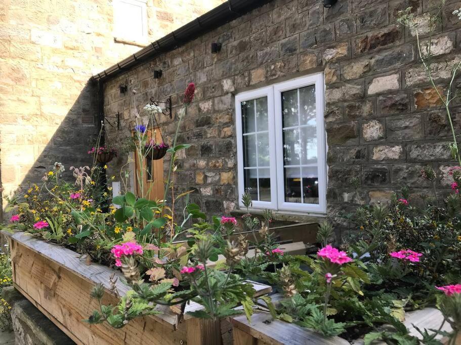 Luxury Barn Conversion At Rudding Harrogate Eksteriør bilde